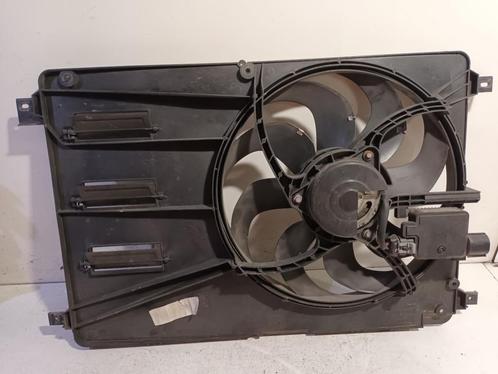 KOELVENTILATOR Volvo V40 Cross Country (MZ) (31319165), Auto-onderdelen, Airco en Verwarming, Volvo, Gebruikt