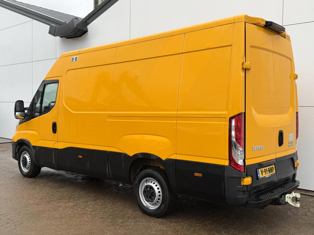 Iveco Daily 35S16 2.3 Automaat L2H2 Oprijplaat Trekhaak Clim, Auto's, Bestelwagens en Lichte vracht, Automaat, Achterwielaandrijving