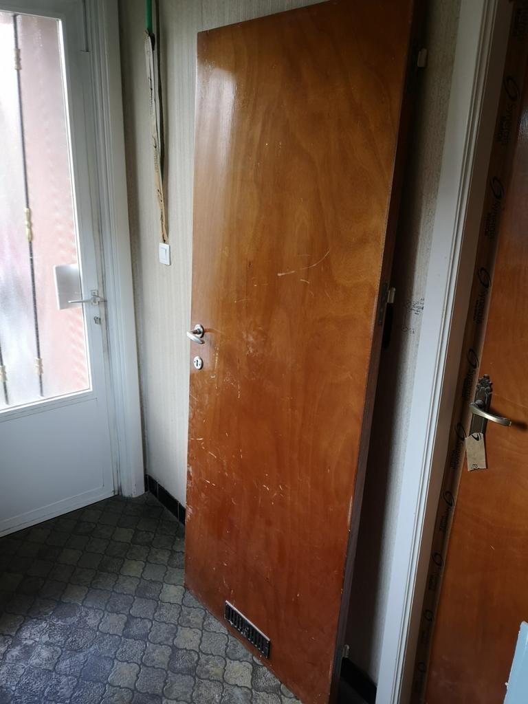 Porte à donner, Enlèvement