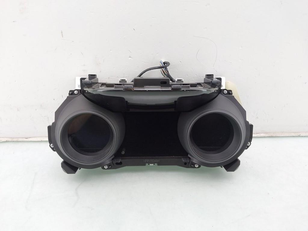 INSTRUMENTS DE BORD Toyota Yaris Cross (PB1 / PJ1), Autos : Pièces & Accessoires, Tableau de bord & Interrupteurs, Toyota, Utilisé