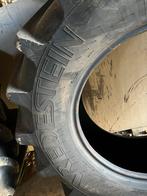 Pneu vredestein 480 70 30, Articles professionnels, Enlèvement