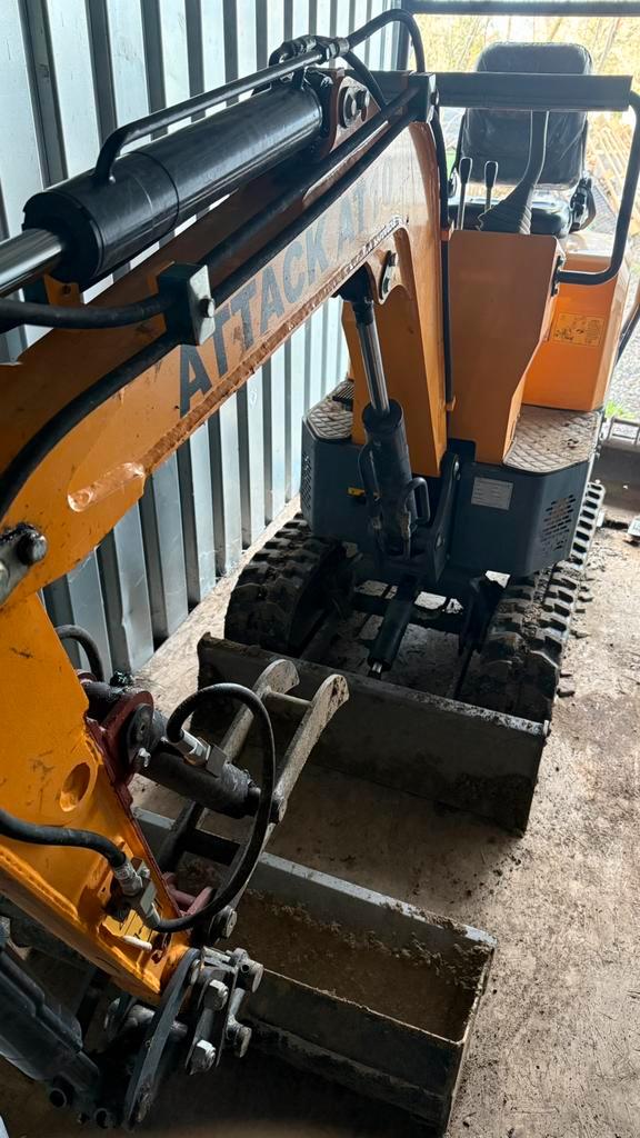 Mini pelle 1 t, Articles professionnels, Machines & Construction | Grues & Excavatrices, Enlèvement