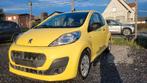 peugeot 107 1.0i AL BLANCO GEKEURD ROOS FORM 135000km 2012, Auto's, Voorwielaandrijving, Stof, 50 kW, Overige kleuren
