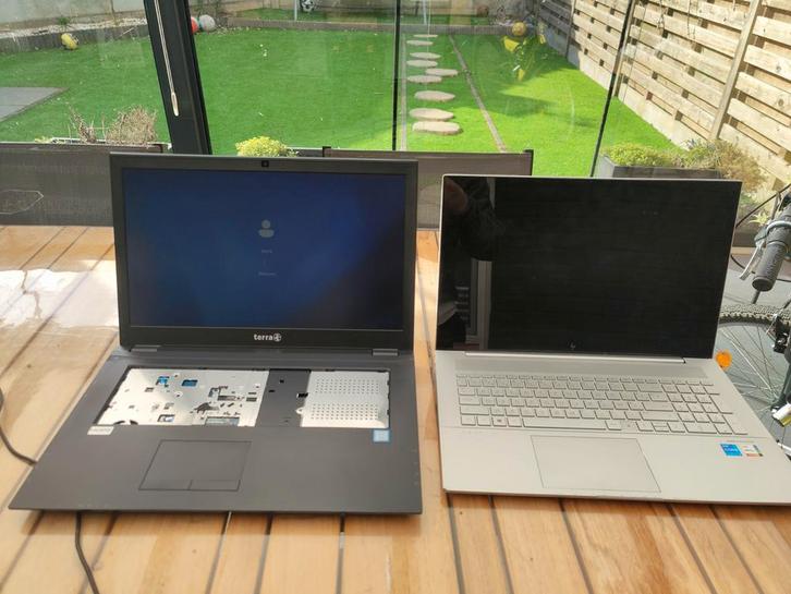 2 laptops voor de reparatie en/of onderdelen, Computers en Software, Windows Laptops, SSD, 8 GB, Ophalen of Verzenden