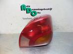 Feu arrière droit d'un Ford Fiesta (Fiesta 95-), -, 3 mois de garantie, -, -
