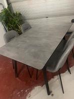 Grijze keukentafel + 4 grijze stoelen, Huis en Inrichting, Tafels | Eettafels, Ophalen, Zo goed als nieuw