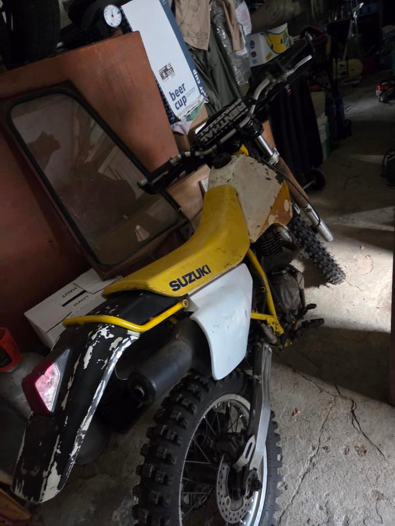 Suzuki dr 350 1992 nettoyage de carburateur et roule, Motos, Motos | Suzuki, Particulier