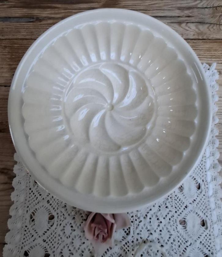 Ronde creme aardewerk puddingvorm, Ophalen of Verzenden