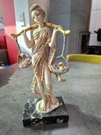 Beeld op marmerenvoet, Ophalen