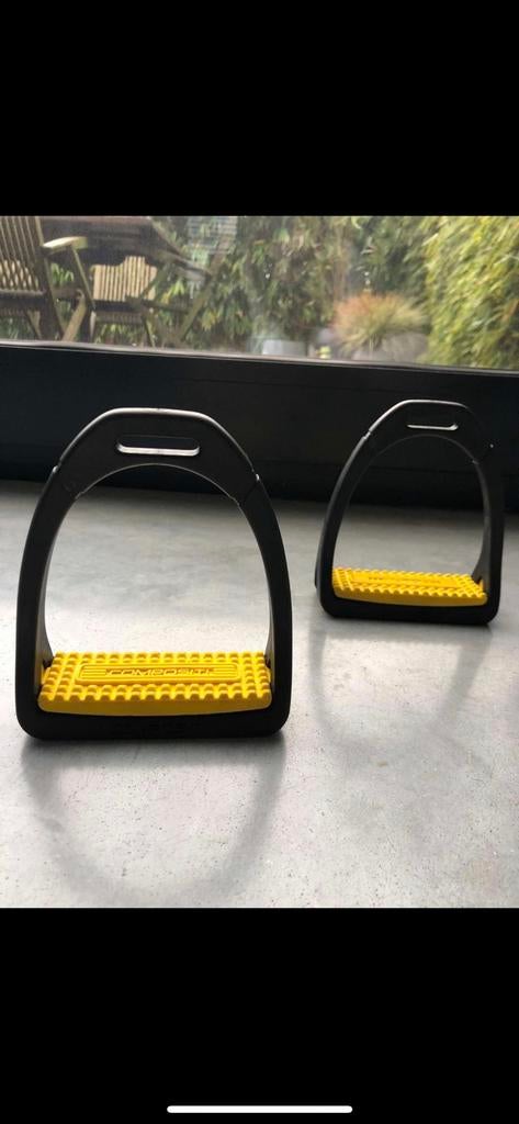 Etrier compositi jaune  neuf., Enlèvement ou Envoi, Neuf, Obstacle