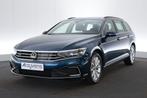 (2DQY350) VOLKSWAGEN PASSAT VARIANT, Auto's, Stof, Gebruikt, Euro 6, Plug-in hybride