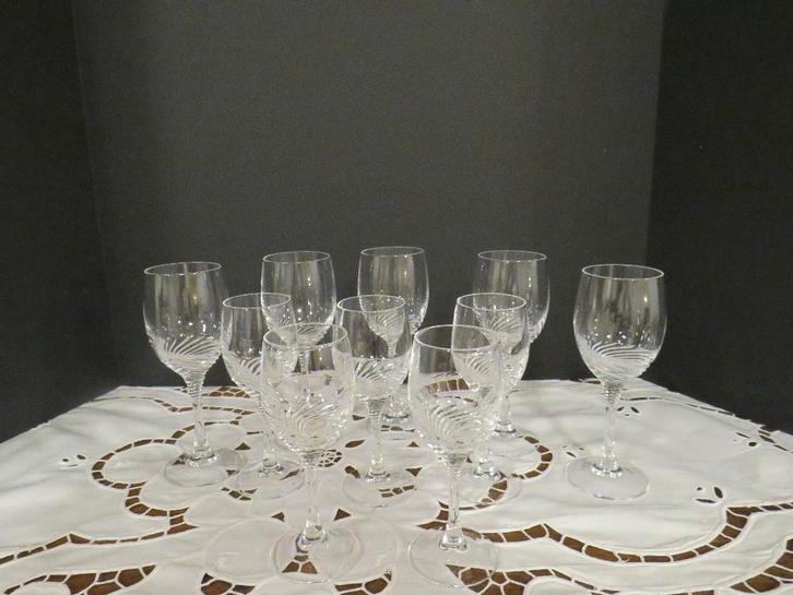 10 kristallen glazen, Verzamelen, Wijnen, Zo goed als nieuw, Rode wijn, Ophalen of Verzenden