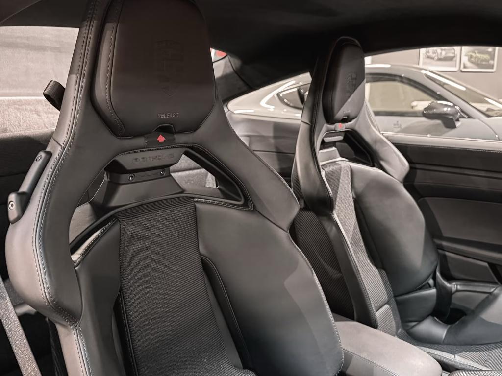 NEW 992.2 GT3 TOURING 510PK PDK/LIFT/RACEZET/HDMATRIX/BLACKP, Automaat, 4 zetels, Achterwielaandrijving, Leder