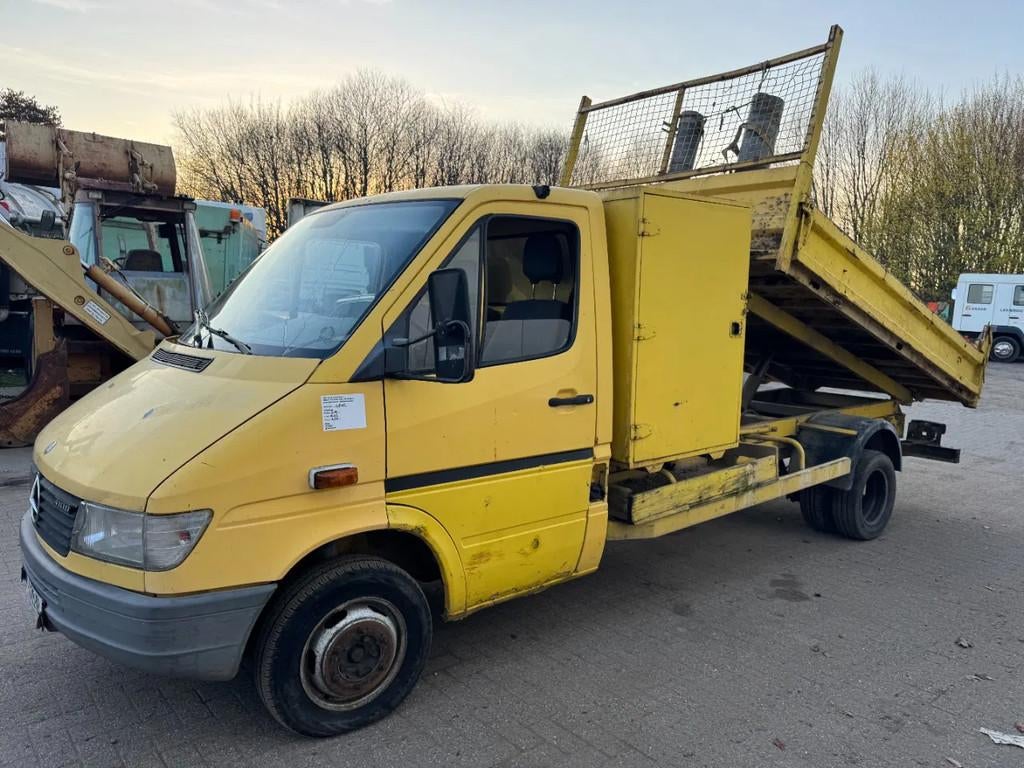 Mercedes-Benz Sprinter *410D-5CYLINDER-MANUAL PUMP*, Achat, Entreprise, Boîte manuelle, Autres couleurs