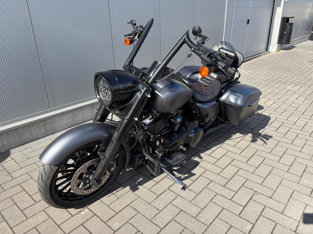 Harley Davidson Road King Stage 2 2017 Parfait Etat., Motos, 1745 cm³, Entreprise, Plus de 35 kW, 2 cylindres