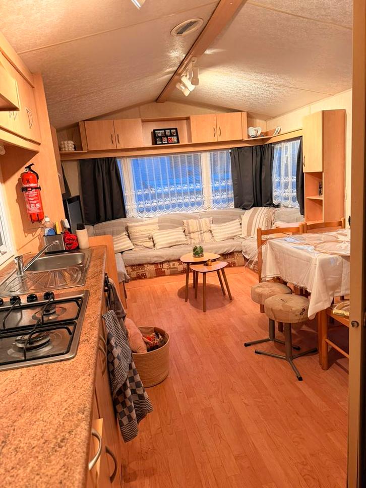 Stacaravan met inboedel, Caravanes & Camping, Caravanes résidentielles, jusqu'à 6, Enlèvement