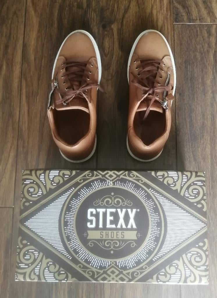 Sneakers Leder - Camelkleur, Bruin, Ophalen of Verzenden, Zo goed als nieuw, Sneakers