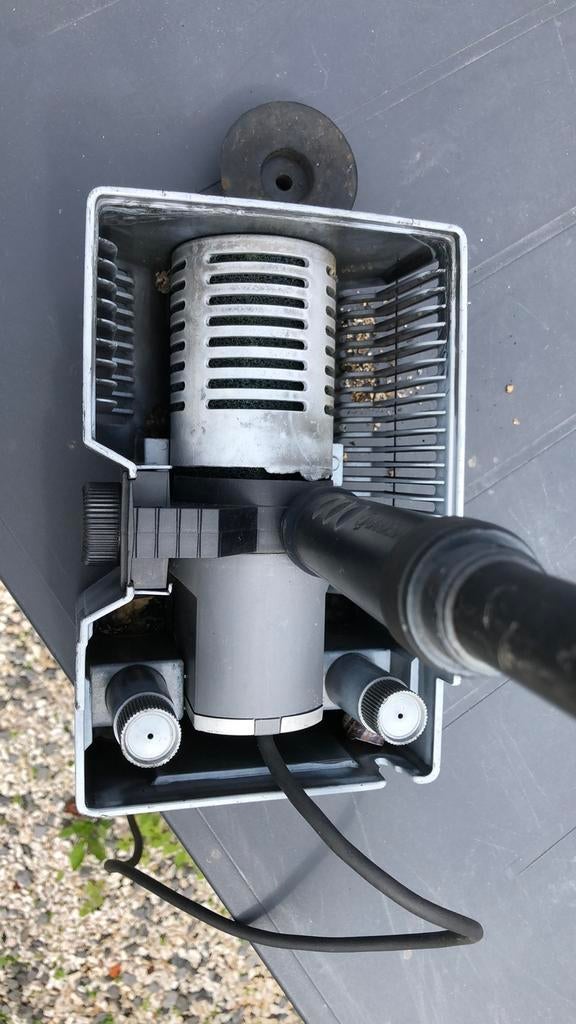 Fontijn voor vijver, Tuin en Terras, Ophalen, Zo goed als nieuw