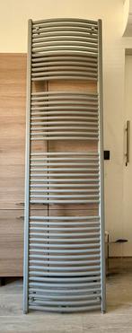 Radiateur/porte-serviettes élégant, Enlèvement, Utilisé, Radiateur