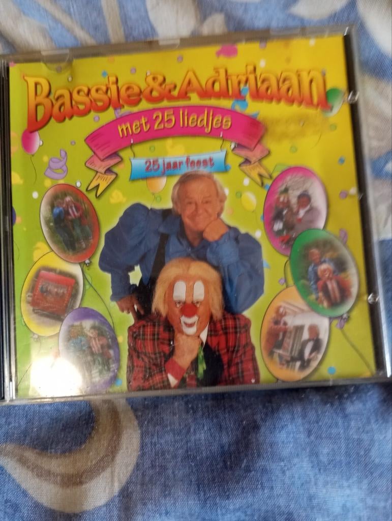 Bassie et Adriaan avec 25 chansons de 25 ans de fête, Enlèvement ou Envoi, Comme neuf, 6 à 9 ans