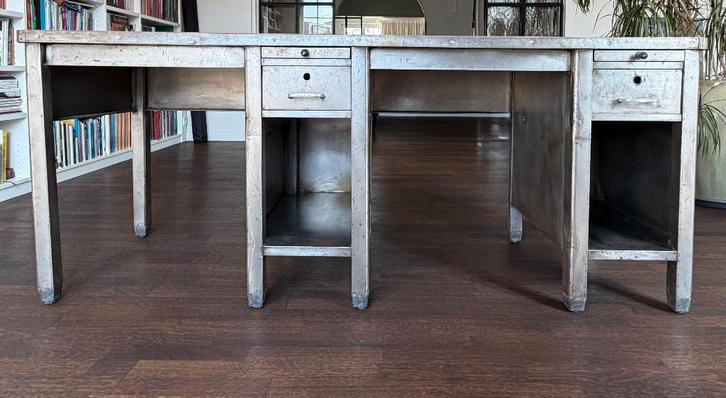 Bureau en métal des années 1950, Maison & Meubles, Bureaux, Utilisé, Enlèvement