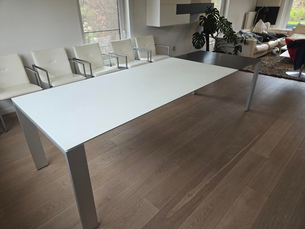 Willisau uittrekbare tafel. Topkwaliteit. Moet weg!, Ophalen, Glas