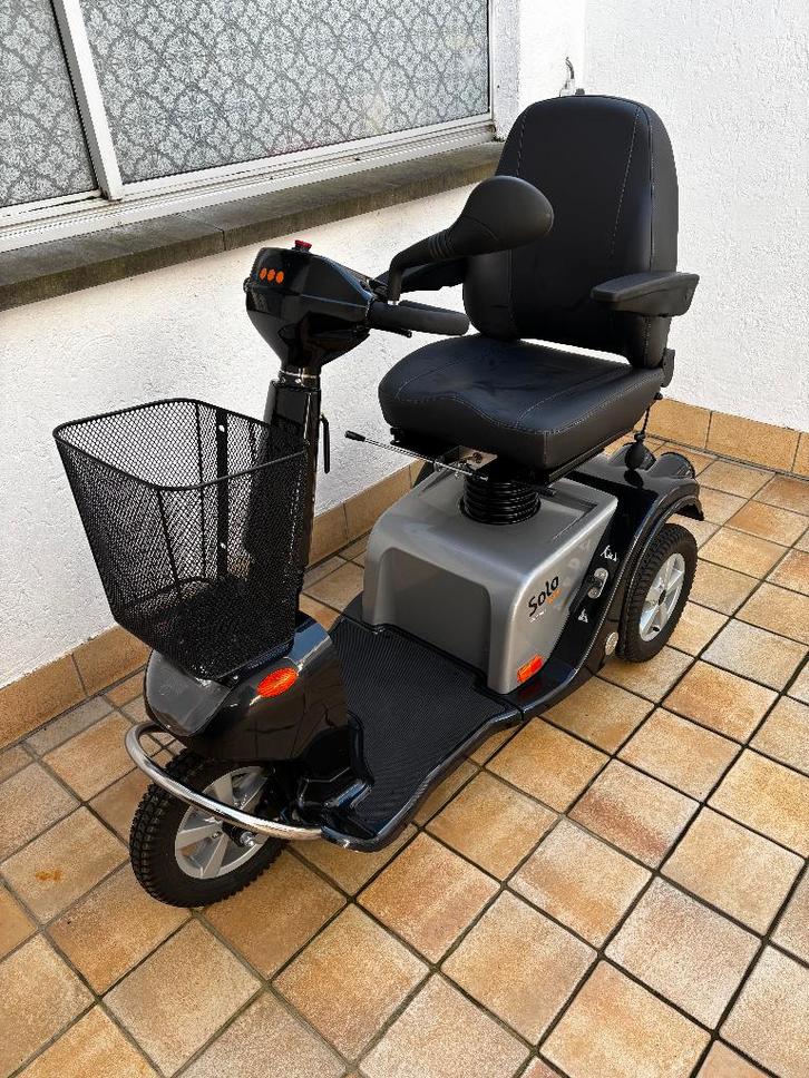 Scootmobiel Life & Mobility - Solo Comfort, Diversen, Brommobielen en Scootmobielen, Zo goed als nieuw, Life and Mobility, 46 km of meer