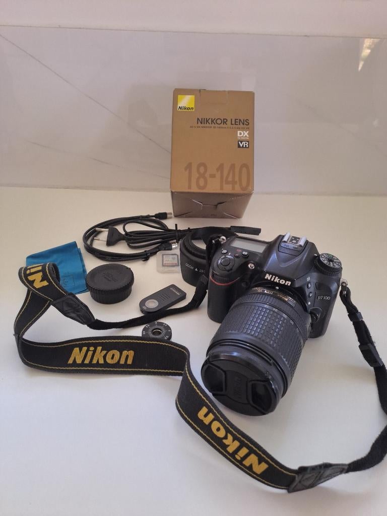 Nikon digitale camera D7100 ViewNX + Nikkor lens AF-S DX, Ophalen, Nikon