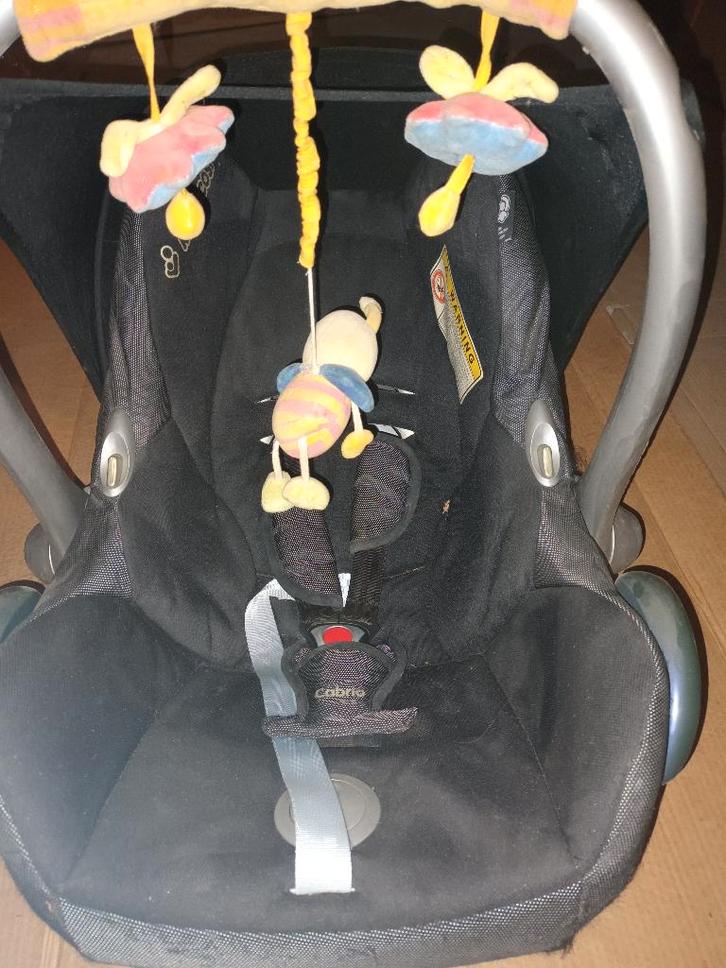 Maxicosi Cabriolet Fix, Enfants & Bébés, Sièges auto, Utilisé, Maxi-Cosi, 0 à 13 kg, Isofix, Enlèvement