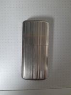 Prachtige vintage aansteker op benzine (daterend uit de jare, Verzamelen, Rookartikelen, Aanstekers en Luciferdoosjes, Ophalen of Verzenden