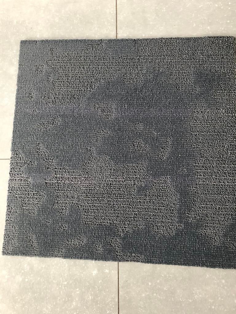 Dalles de tapis à poser, dimensions (50x50cm) neuf  3€/piece, Enlèvement, Neuf