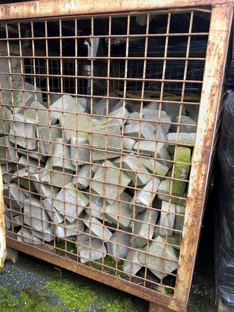 Pavé béton carré, Enlèvement, Béton