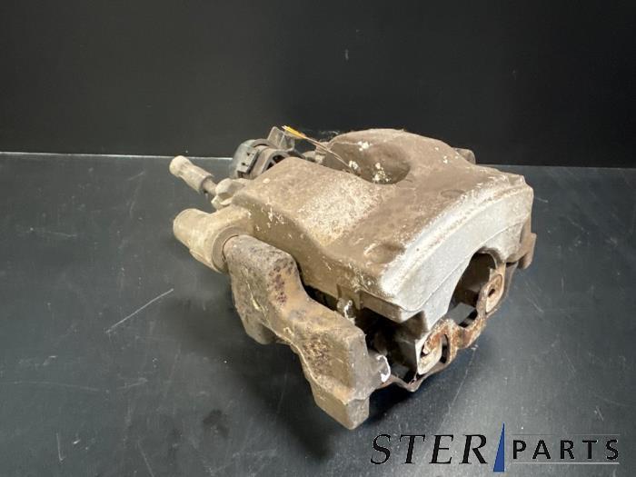Etrier de frein (pince) arrière droit d'un Mercedes C-Klass, Autos : Pièces & Accessoires, Freins & Transmission, Mercedes-Benz