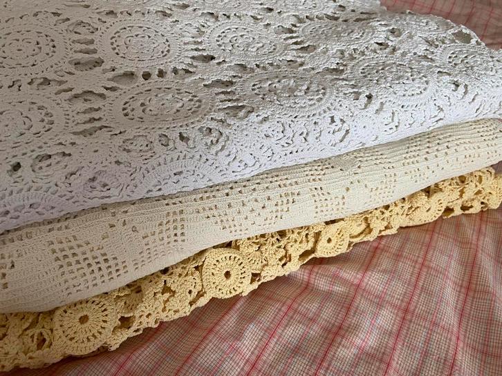 Gehaakte bedsprei lees info/ zie foto’s, Antiquités & Art, Curiosités & Brocante, Enlèvement