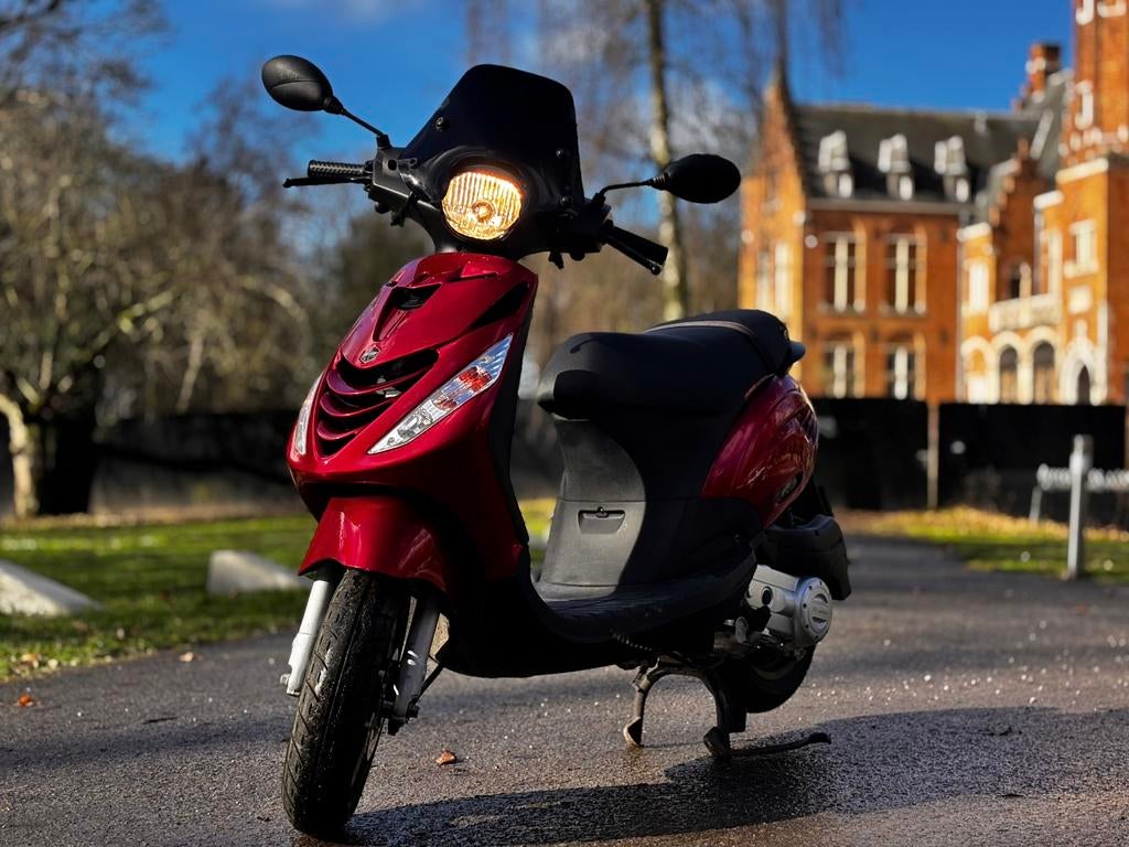 Piaggio Zip 50cc Euro 5 (2024)   A-klasse, Fietsen en Brommers, Scooters | Piaggio, Ophalen, Zo goed als nieuw, Zip