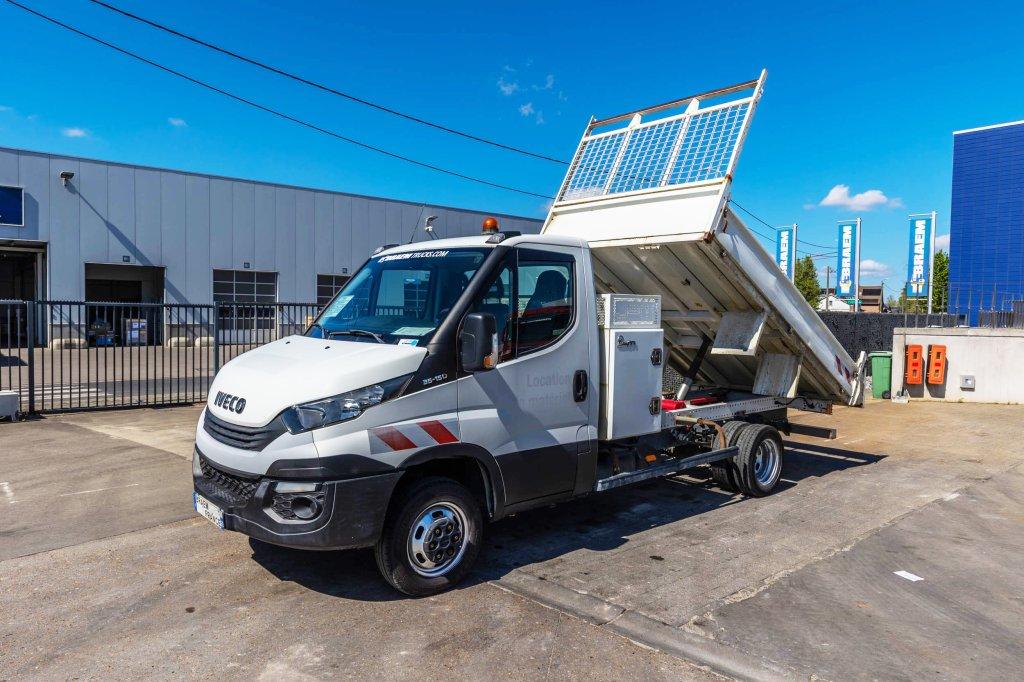 Iveco Daily 35C15, Autos, Camionnettes & Utilitaires, Entreprise, Achat, Vitres électriques, Attache-remorque, Iveco, Diesel, Euro 6