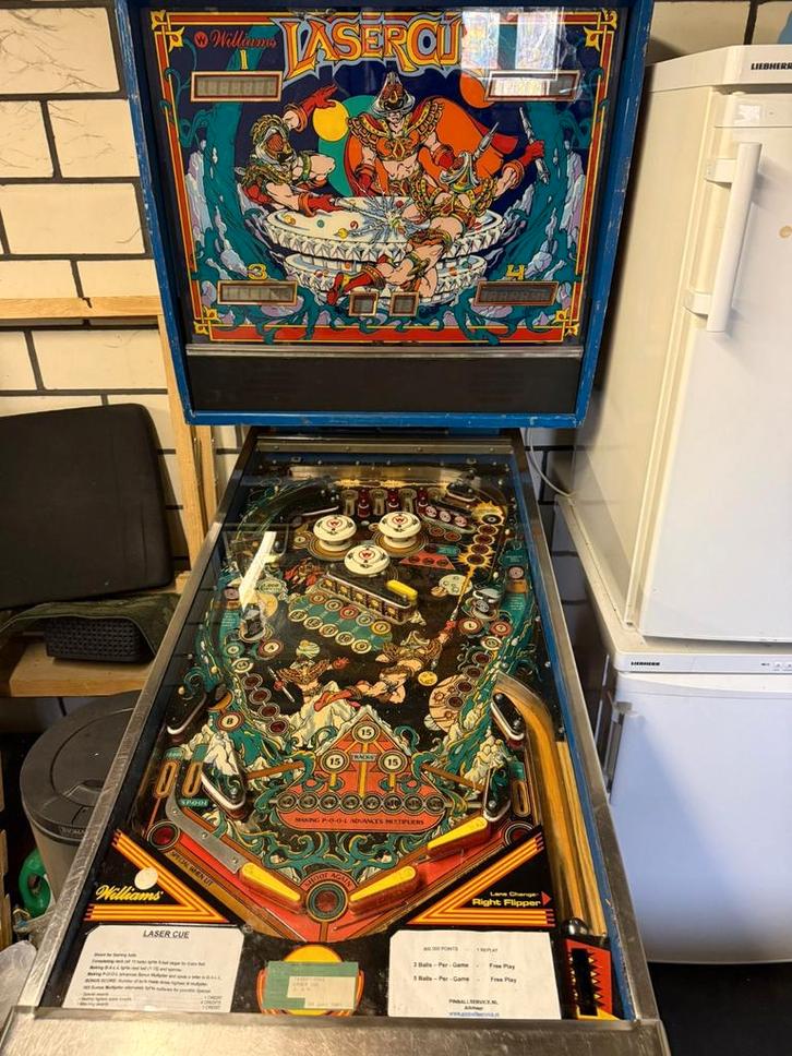 Repère laser Williams, Collections, Machines | Flipper (jeu), Williams, Enlèvement