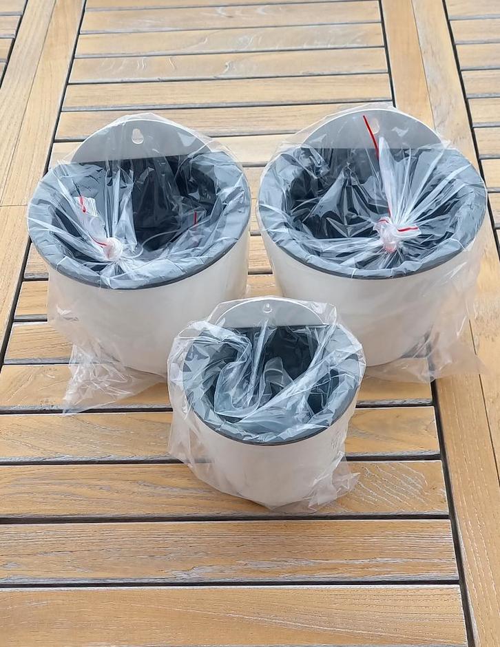 set van 3 zelfwaterende bloempotten om aan muur te hangen, Tuin en Terras, Bloempotten, Nieuw, Kunststof, Binnen, Balkon, Tuin