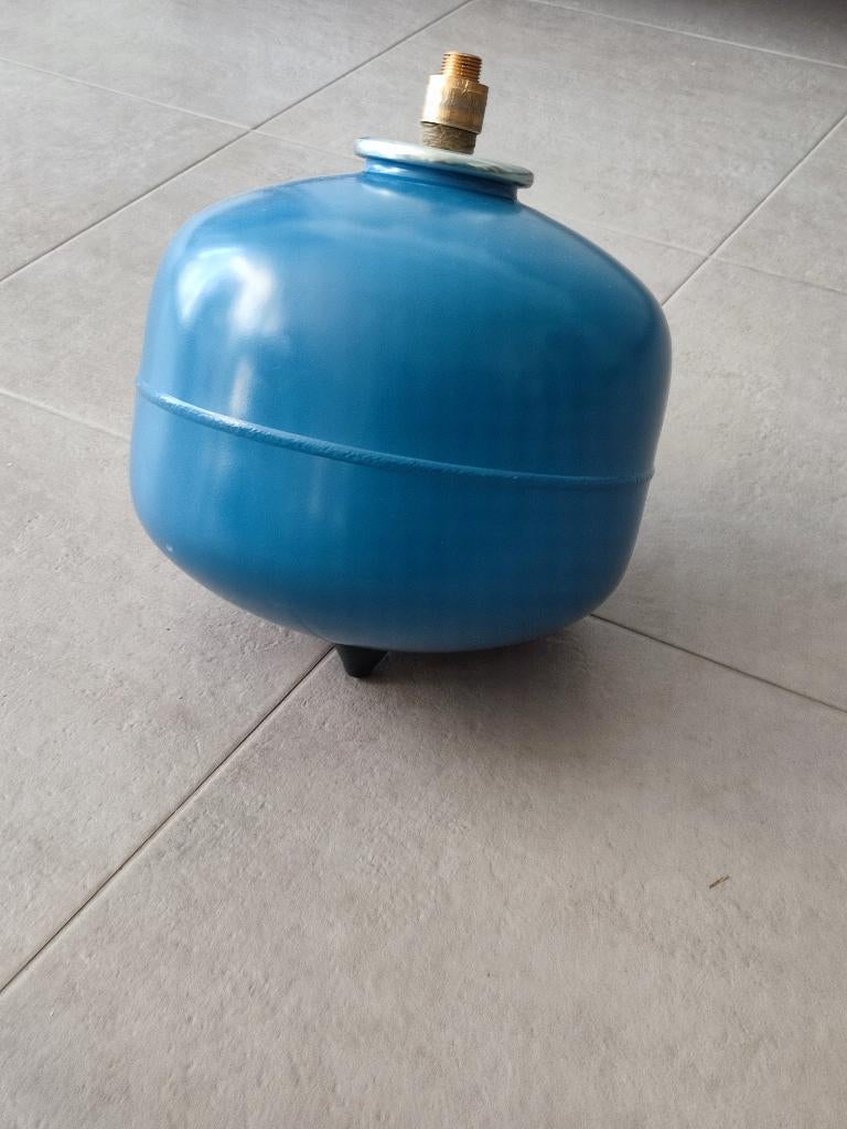 Vase expansion sanitaire 12L Reflex Refix– quasi neuf (10 j), Bricolage & Construction, Chauffe-eau & Boilers, Moins de 3 ans