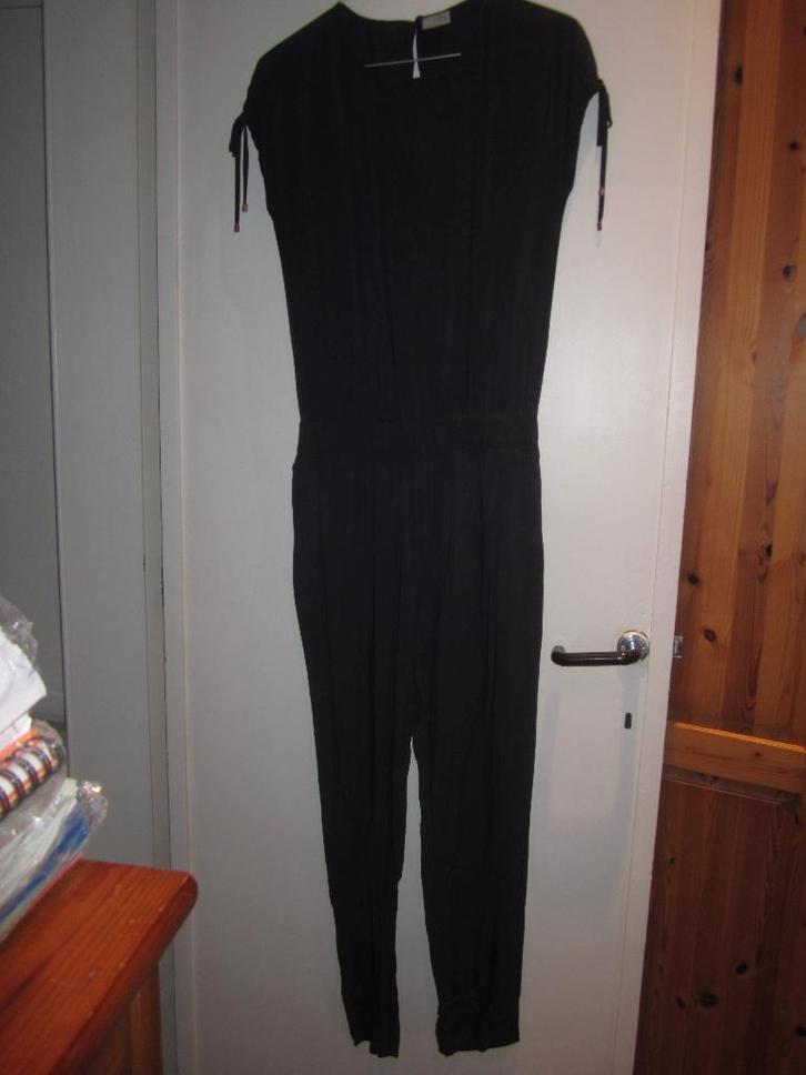 Jumpsuit Vero Moda maat M NIEUW, Vêtements | Femmes, Combinaisons, Neuf, Taille 38/40 (M), Bleu, Enlèvement ou Envoi