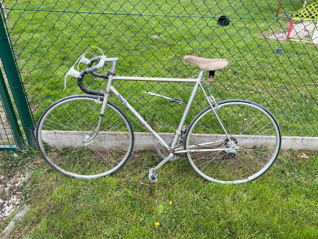 Antieke koersfiets, Ophalen, Gebruikt