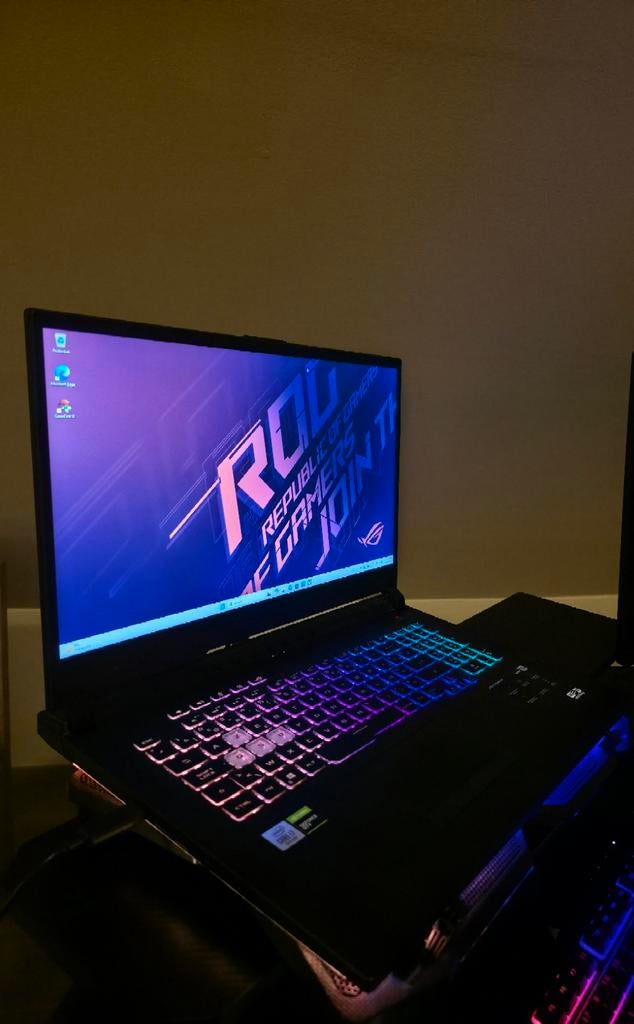 ASUS ROG Strix G712LU Gaming Laptop, Informatique & Logiciels, Ordinateurs portables Windows, SSD, 16 GB, Gaming, Enlèvement