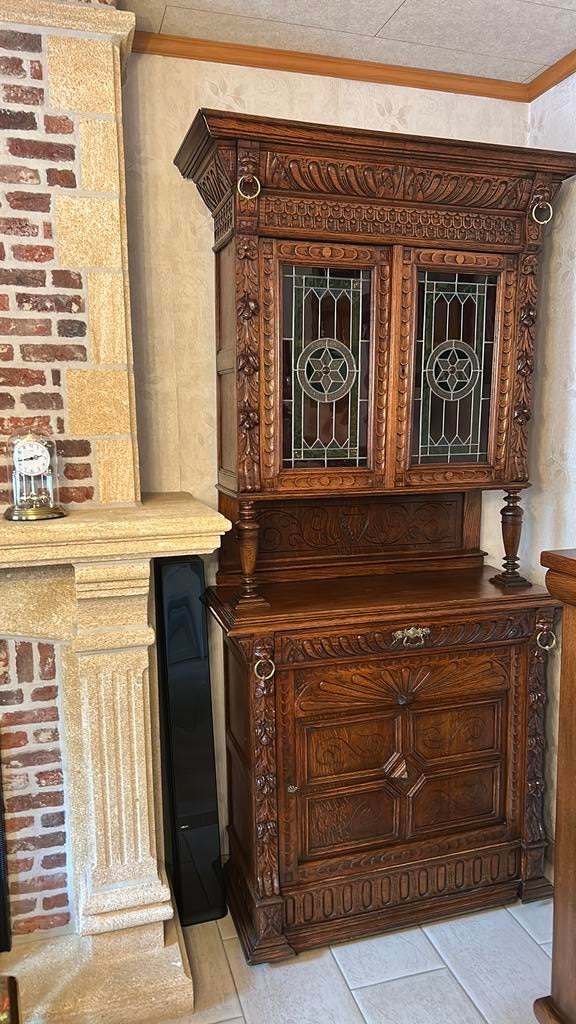 Mechelse kast, Enlèvement