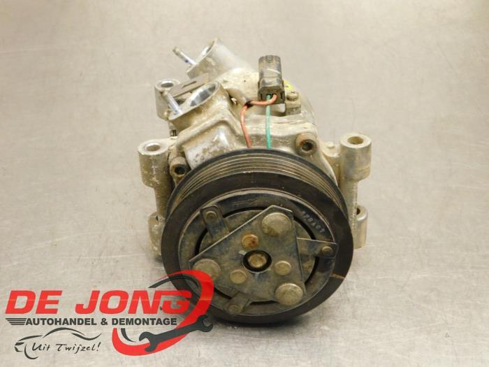 Pompe clim d'un Peugeot Partner, -, 3 mois de garantie, Utilisé, -