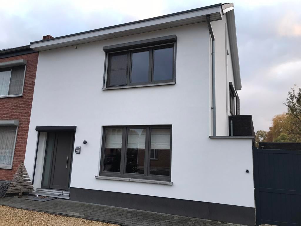 Ruime, energiezuinig 3 slaapkamers, 2 badkamers (EPC A), Immo, Huizen te huur, Overige soorten, Direct bij eigenaar, 3 kamers