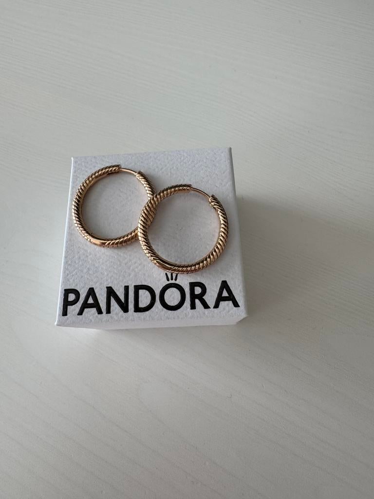 Pandora oorringen Rosé goud als nieuw, Bijoux, Sacs & Beauté, Boucles d'oreilles, Enlèvement ou Envoi, Comme neuf, Or