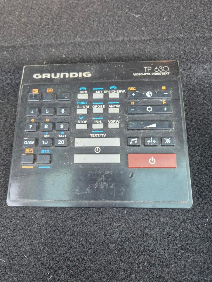 télécommande vintage Grundig TP 630. 

Modèle : TP 630, TV, Hi-fi & Vidéo, Télévisions vintages, Utilisé, Grundig, Enlèvement ou Envoi