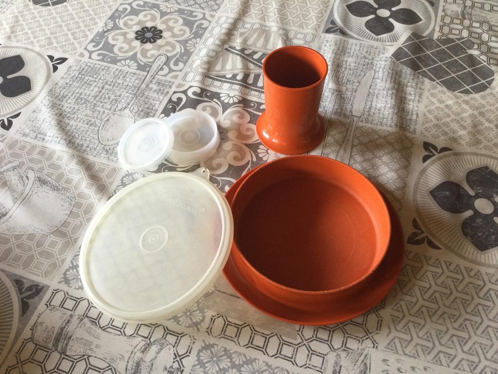 Tupperware  babybordje en beker, Ophalen of Verzenden, Gebruikt