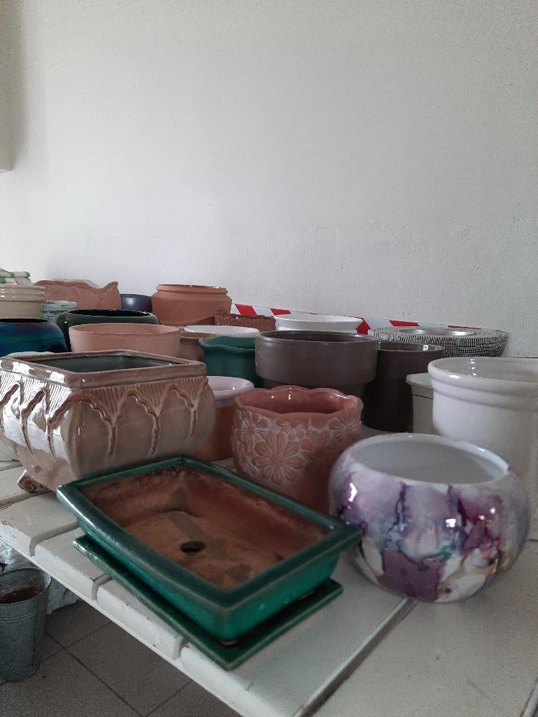 bloempotten in verschillende maten en kleuren, Tuin en Terras, Ophalen, Gebruikt, Overige materialen