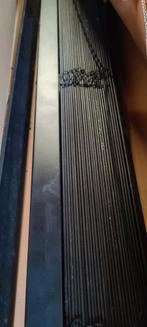 Nieuwe zwarte raam lamellen, Ophalen